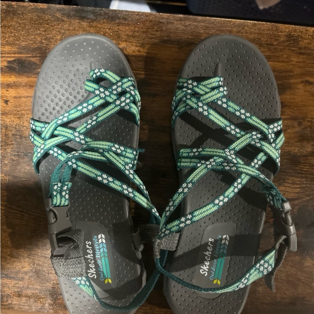Skechers Teal and Gray Strappy Sandals women’s size 7